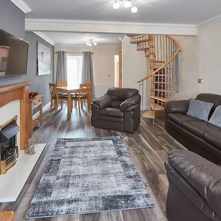 Host & - Wharton Cottages *